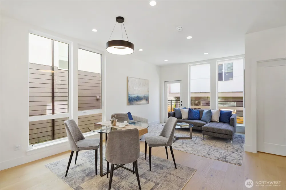 9013 14th Avenue SW Seattle, WA 98106