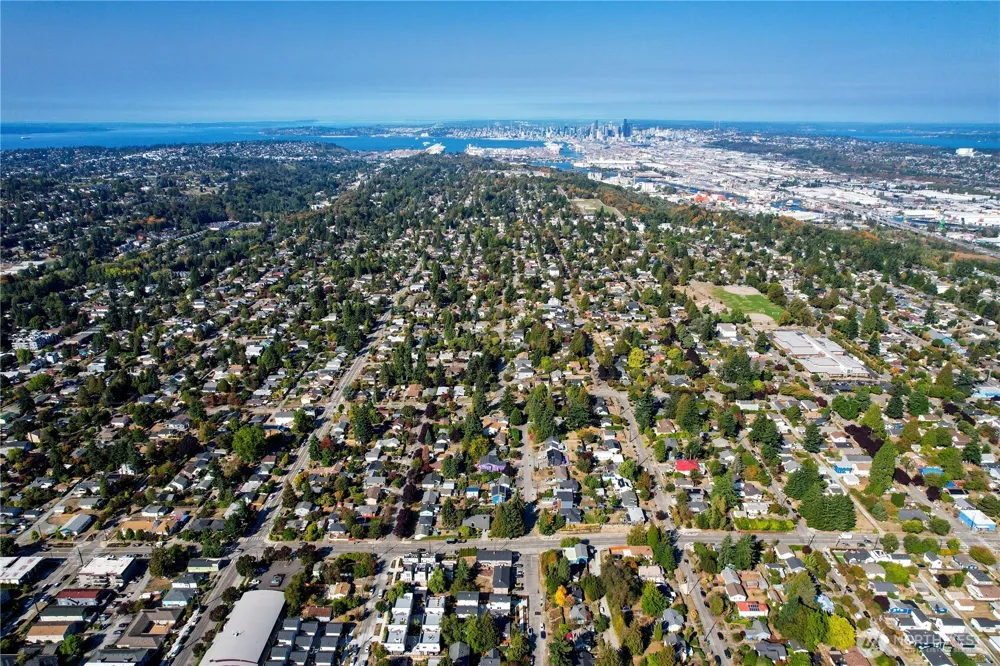9013 14th Avenue SW Seattle, WA 98106