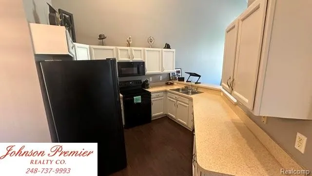 32400 Gateway Drive #3 Romulus City, MI 48174