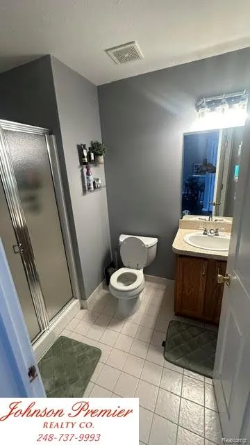 32400 Gateway Drive #3 Romulus City, MI 48174