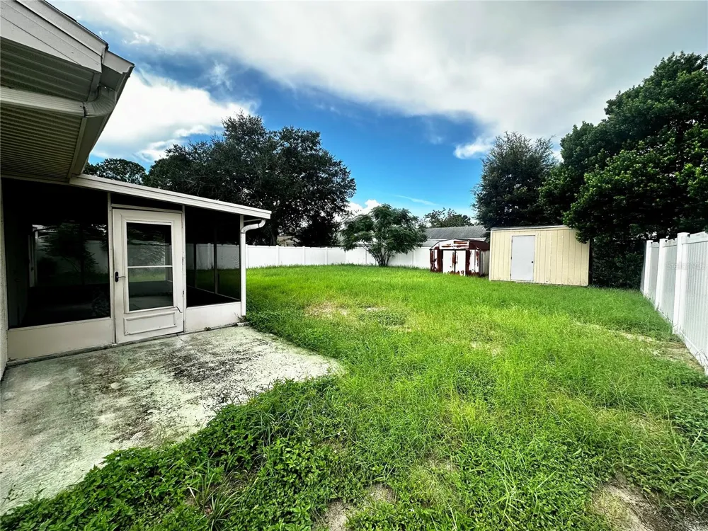 8225 PIN OAK AVENUE Port Richey, FL 34668