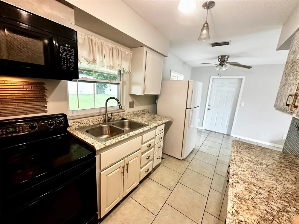 8225 PIN OAK AVENUE Port Richey, FL 34668