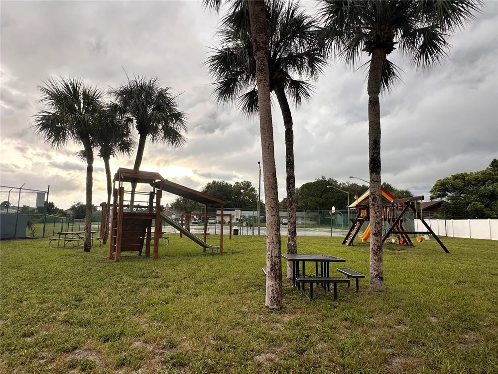 8225 PIN OAK AVENUE Port Richey, FL 34668