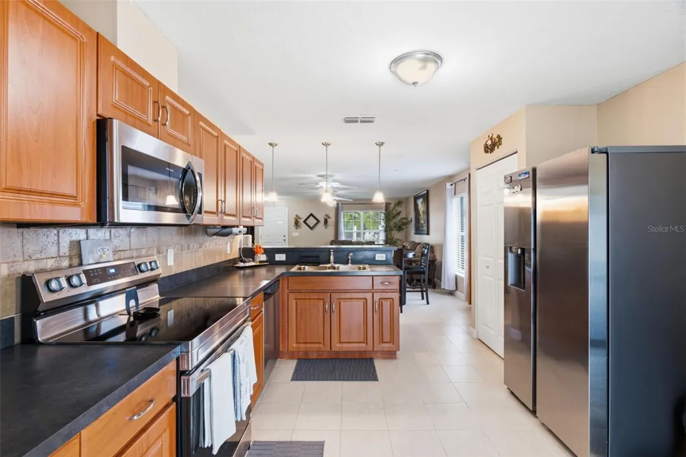 15544 FLORIDA BREEZE LOOP Wimauma, FL 33598