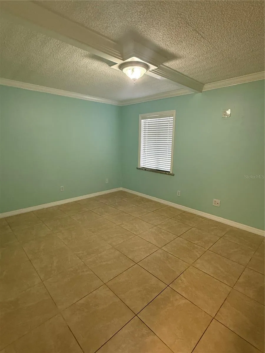 7509 PITCH PINE CIRCLE #121 Tampa, FL 33617