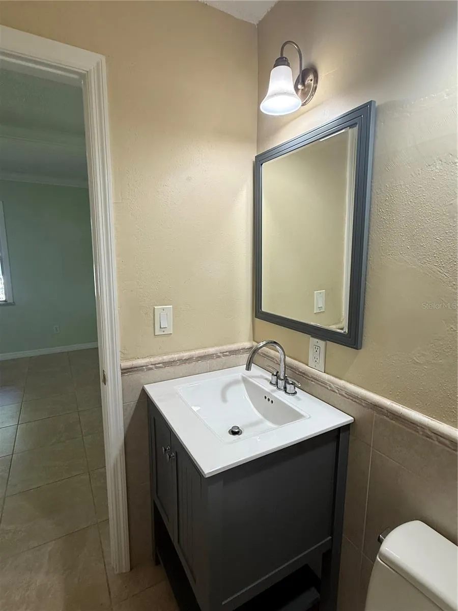 7509 PITCH PINE CIRCLE #121 Tampa, FL 33617
