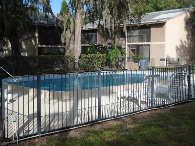 7509 PITCH PINE CIRCLE #121 Tampa, FL 33617