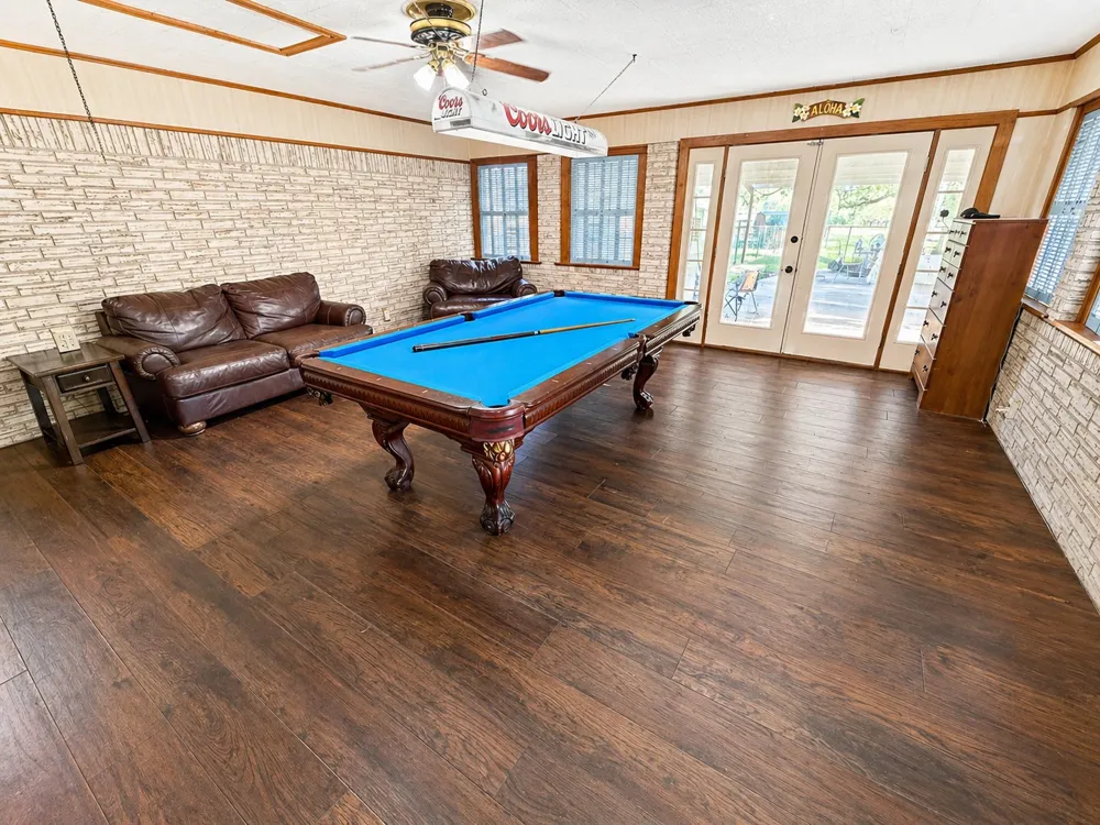 1076 FM 2095 Cameron, TX 76520