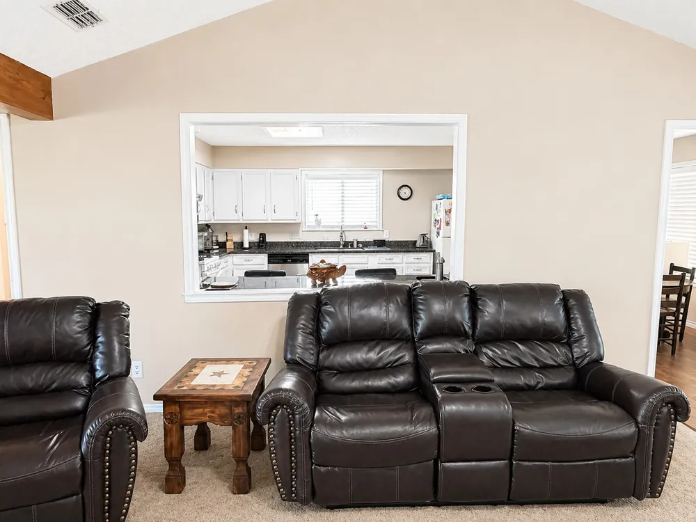 1076 FM 2095 Cameron, TX 76520