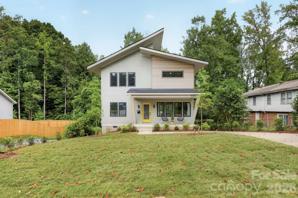 5151 Grafton Drive Charlotte, NC 28215