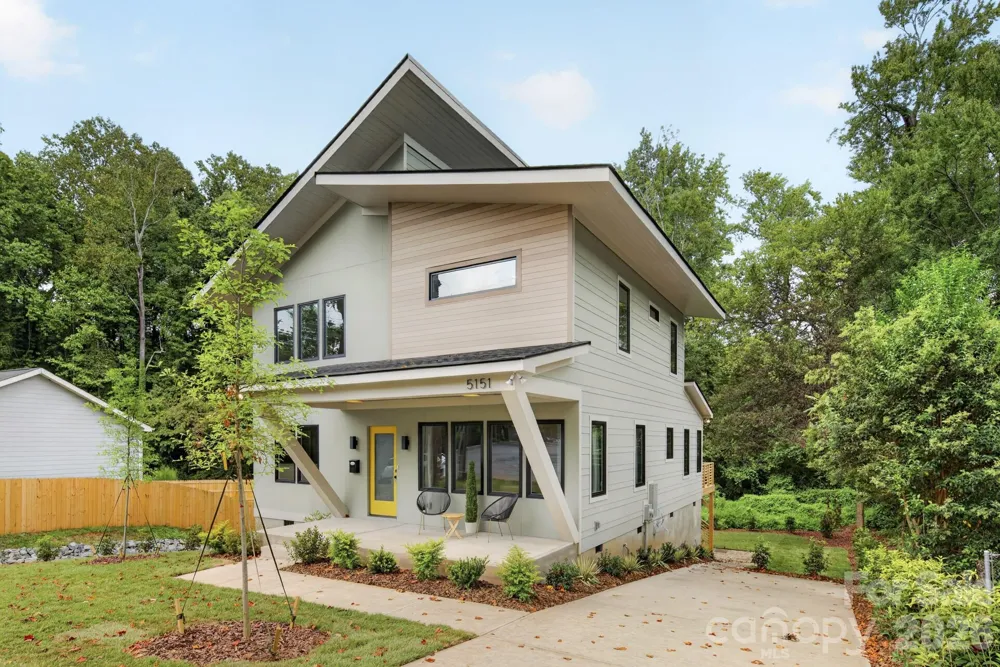 5151 Grafton Drive Charlotte, NC 28215