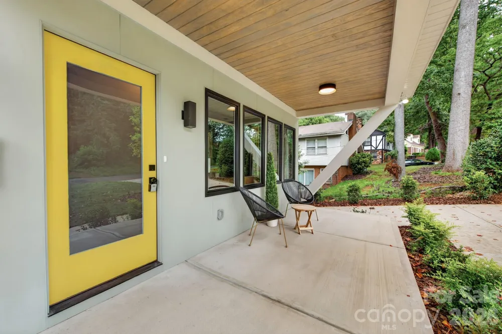 5151 Grafton Drive Charlotte, NC 28215