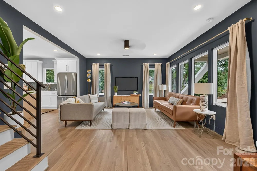 5151 Grafton Drive Charlotte, NC 28215