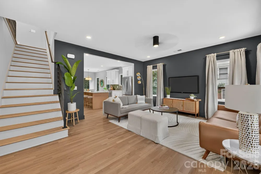 5151 Grafton Drive Charlotte, NC 28215