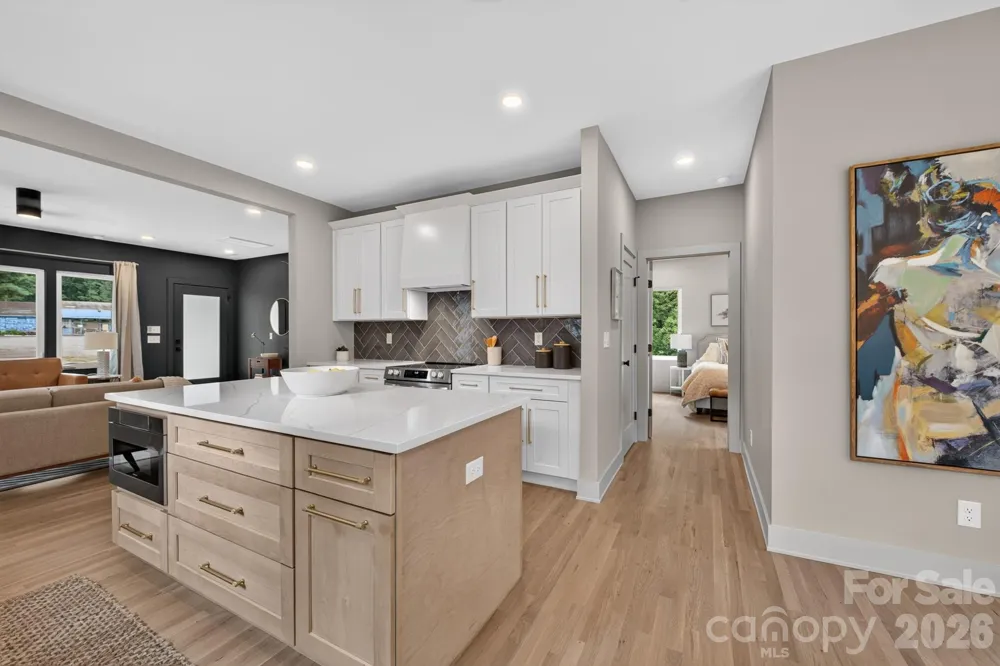 5151 Grafton Drive Charlotte, NC 28215