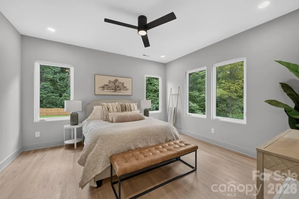 5151 Grafton Drive Charlotte, NC 28215