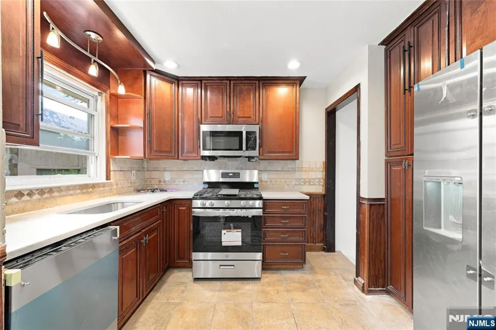 683-685 Mill Belleville, NJ 07109