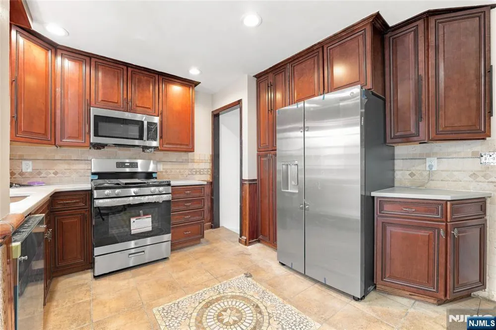 683-685 Mill Belleville, NJ 07109
