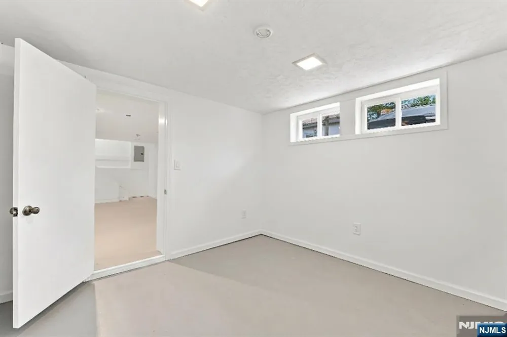 683-685 Mill Belleville, NJ 07109