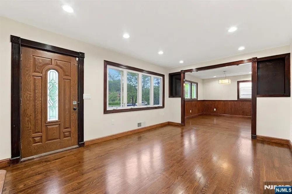 683-685 Mill Belleville, NJ 07109
