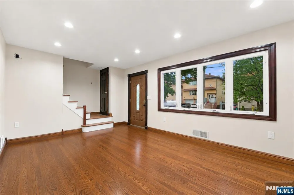 683-685 Mill Belleville, NJ 07109