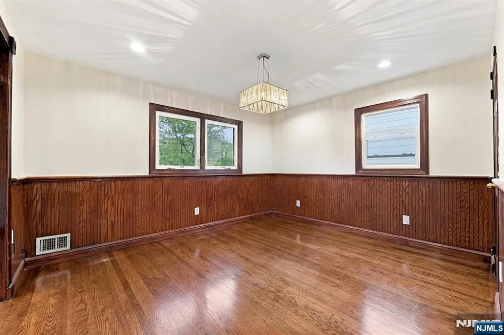 683-685 Mill Belleville, NJ 07109