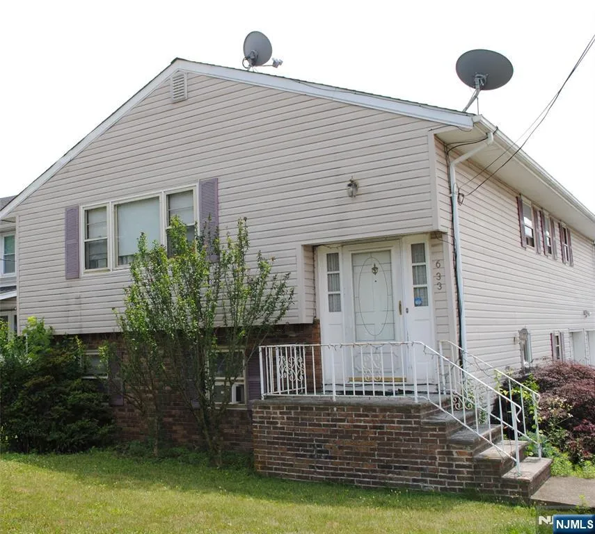 633 Totowa Road Totowa, NJ 07512