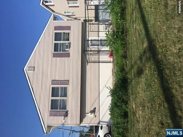 633 Totowa Road Totowa, NJ 07512