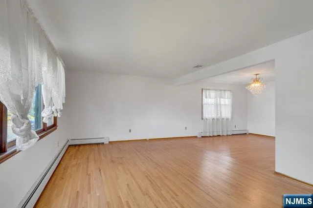 633 Totowa Road Totowa, NJ 07512