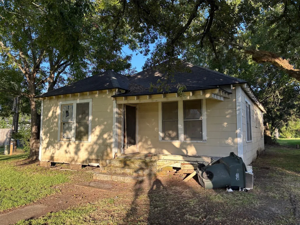 2408 19th Street Port Arthur, TX 77640