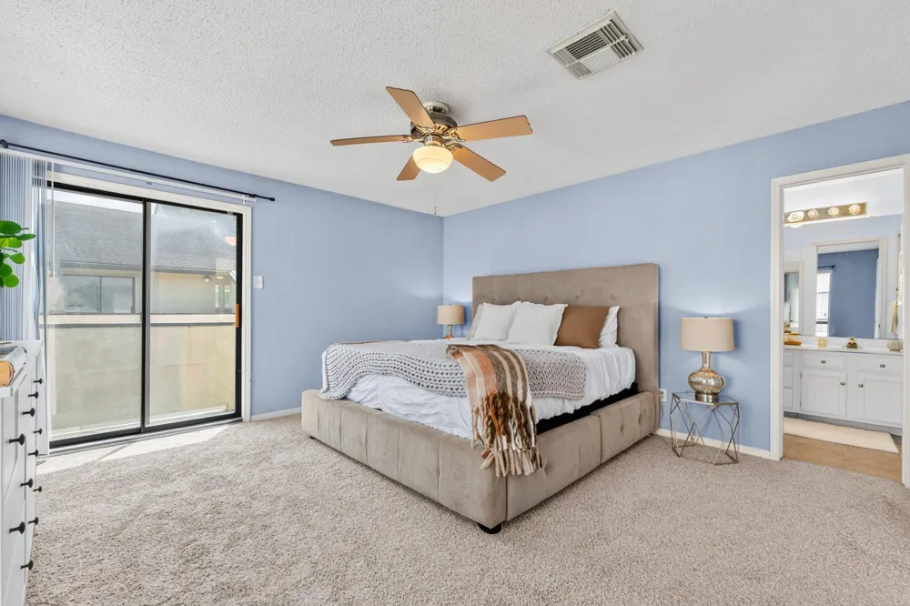 1112 Bering Drive #62 Houston, TX 77057
