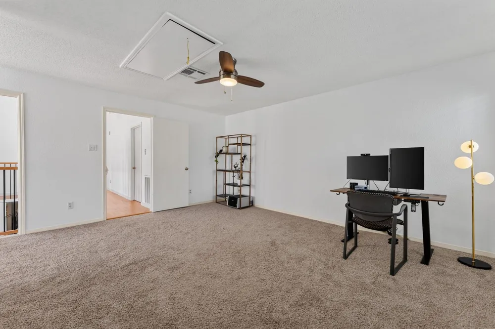 1112 Bering Drive #62 Houston, TX 77057