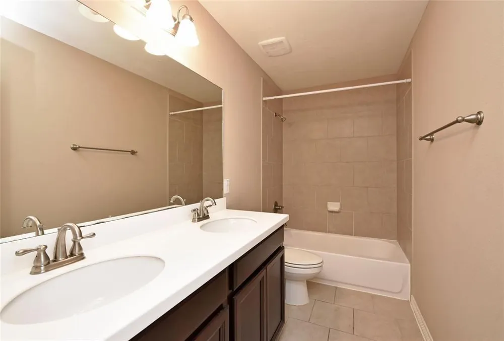 4050 Calaway Oaks Lane Katy, TX 77494