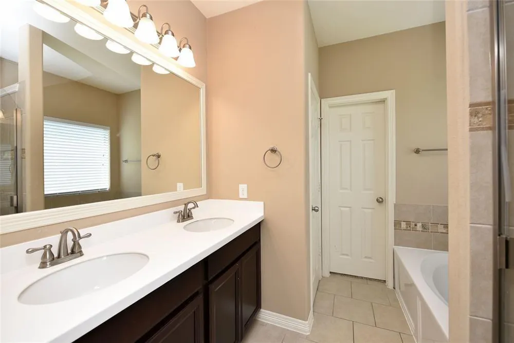 4050 Calaway Oaks Lane Katy, TX 77494