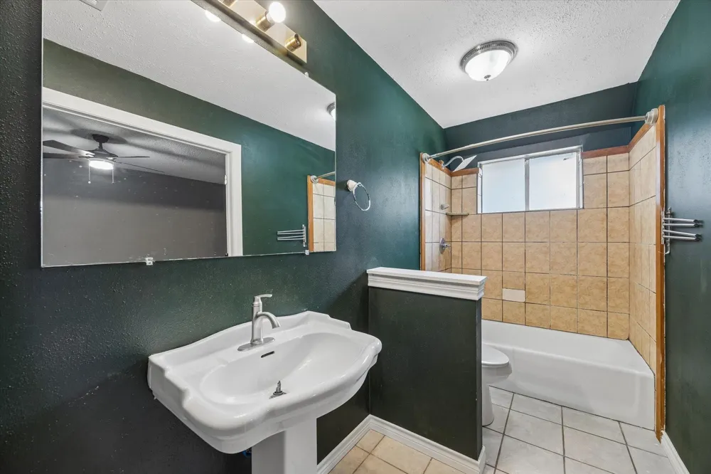 15919 Boatswain Court Crosby, TX 77532