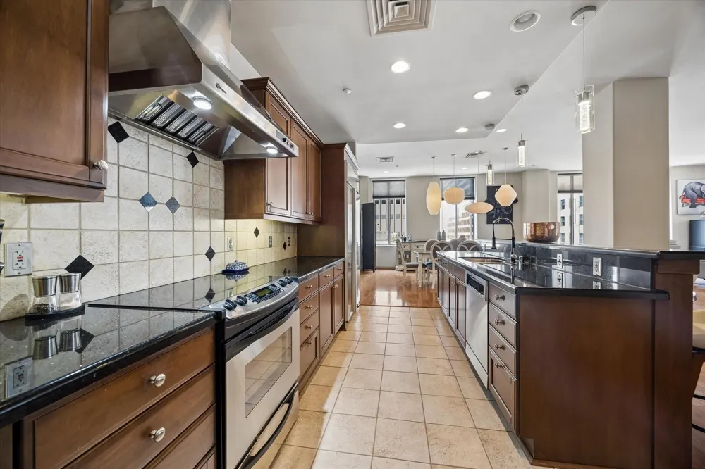 914 Main Street #801 Houston, TX 77002