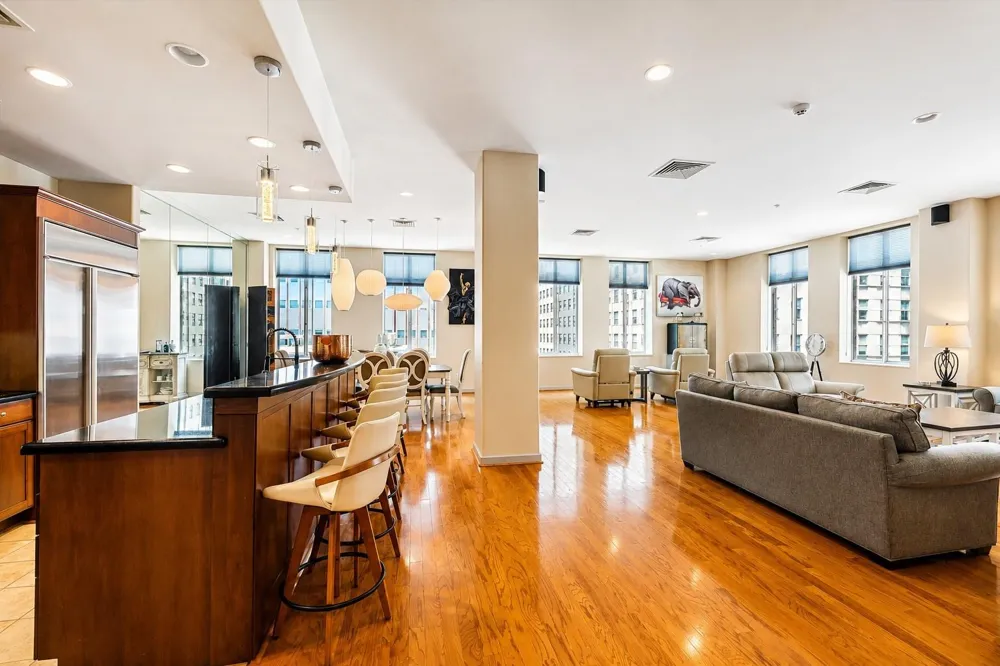 914 Main Street #801 Houston, TX 77002