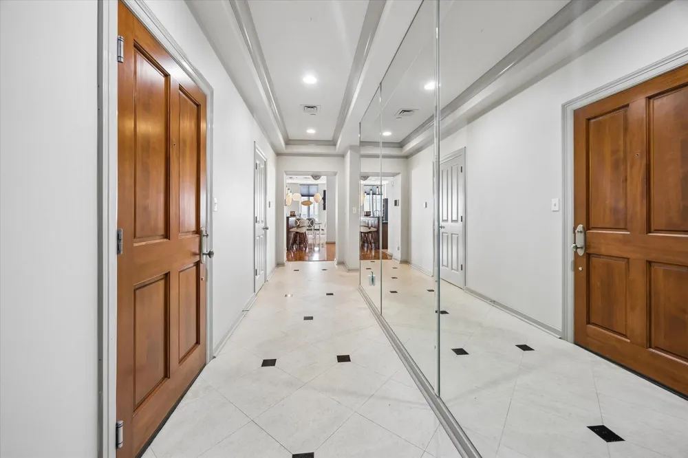 914 Main Street #801 Houston, TX 77002