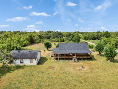 4703 Lake Drive