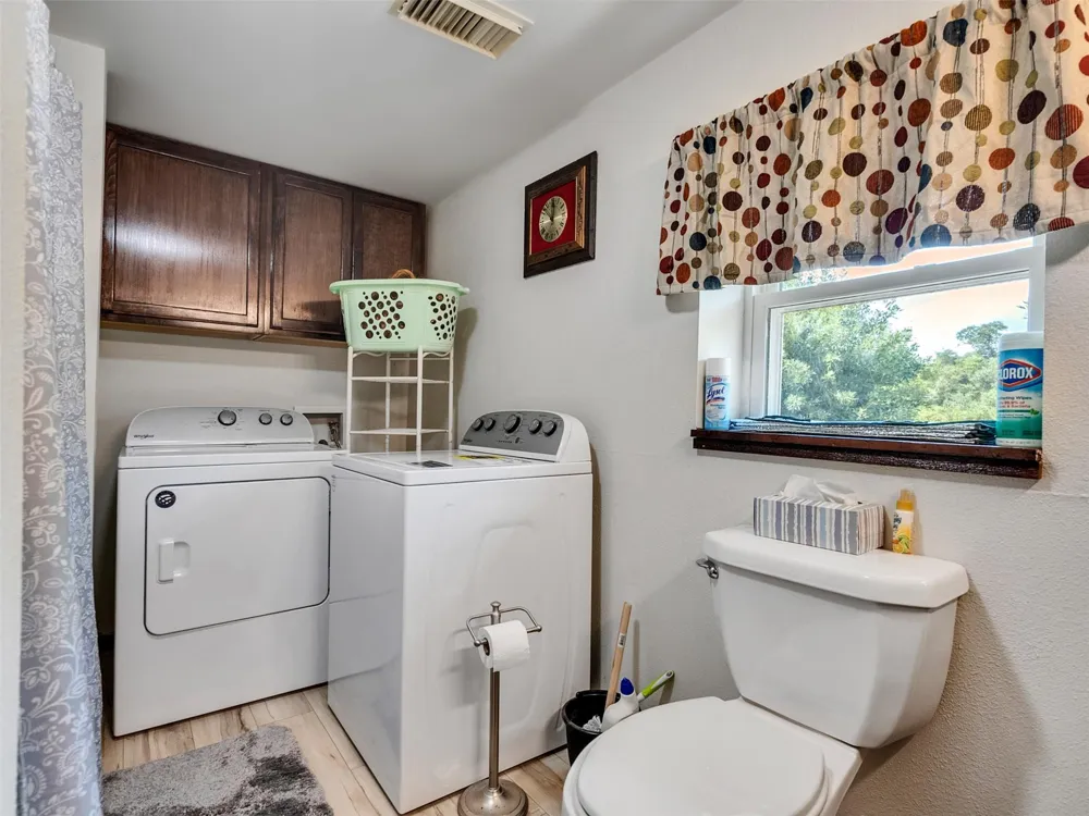 4703 Lake Drive Brazoria, TX 77422