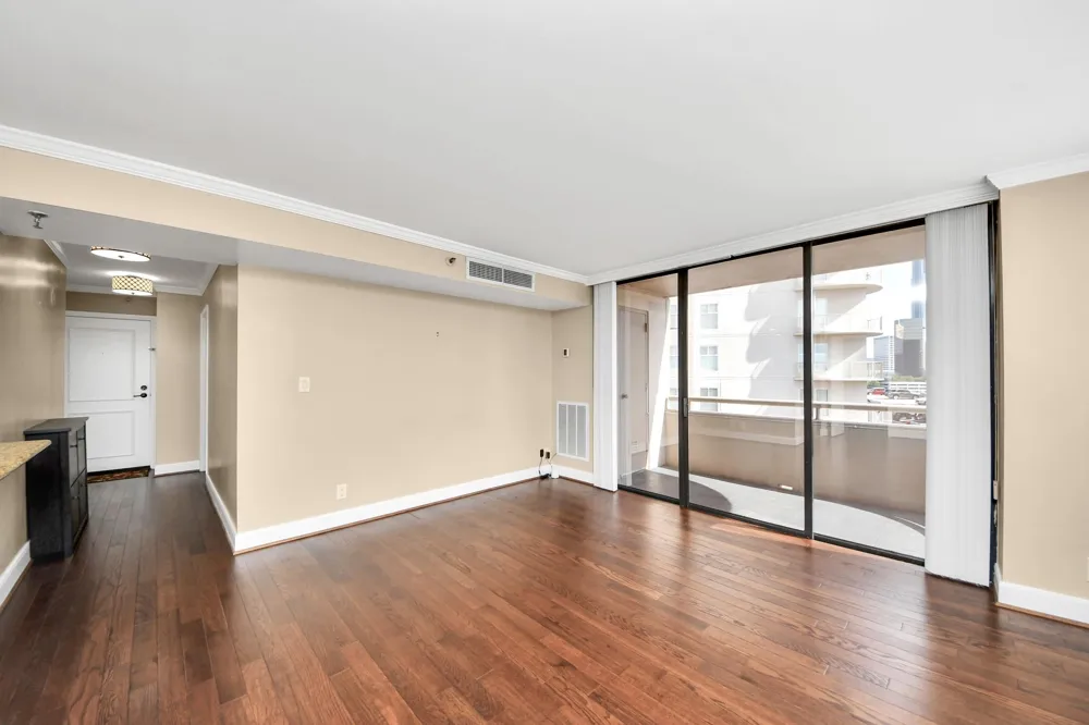 3525 Sage Road #909 Houston, TX 77056