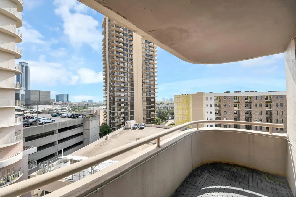 3525 Sage Road #909 Houston, TX 77056