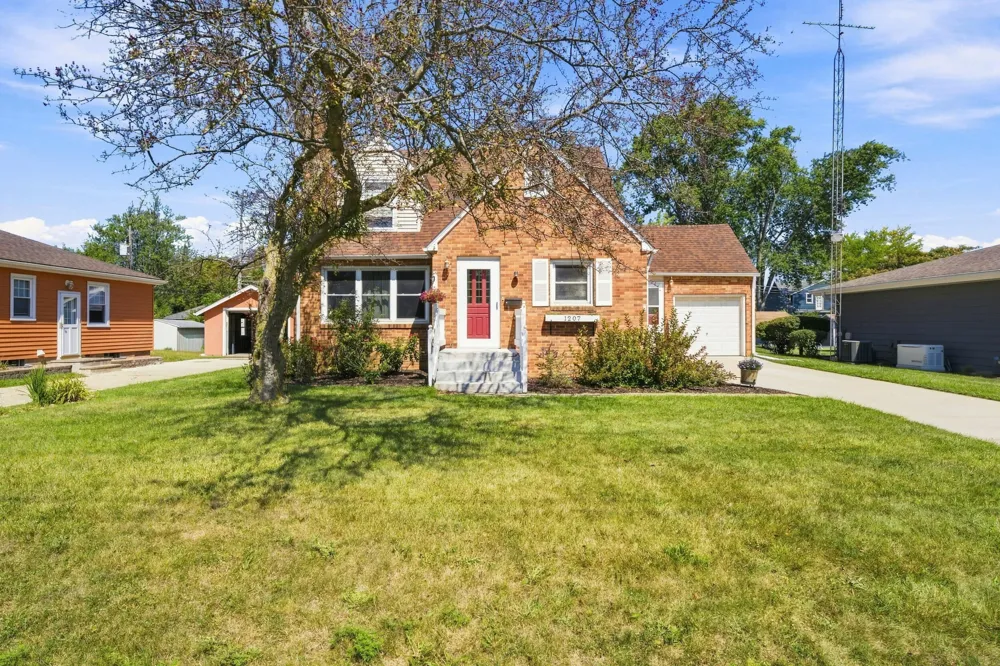 1207 Orchard Avenue St. Joseph, MI 49085