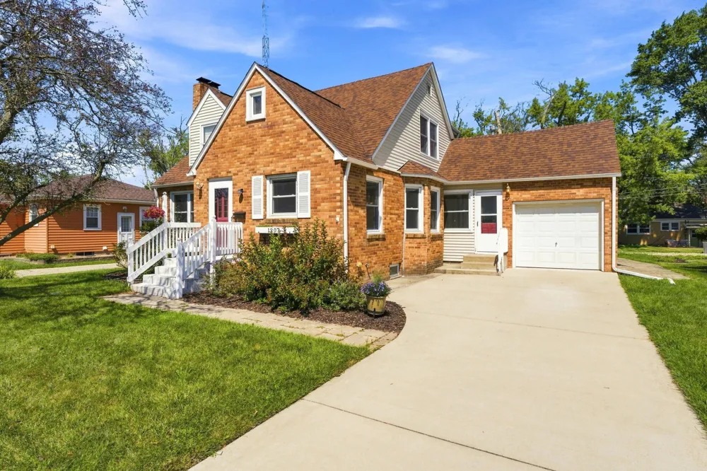 1207 Orchard Avenue St. Joseph, MI 49085
