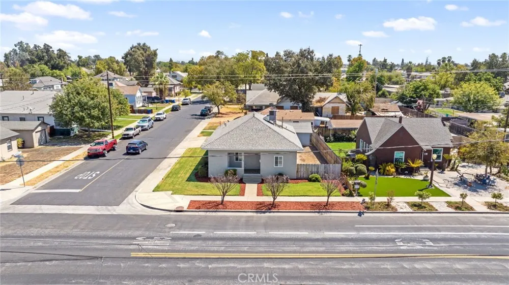 1229 Redington Hanford, CA 93230