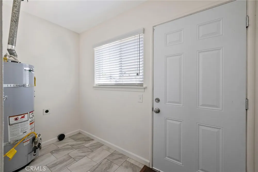 1229 Redington Hanford, CA 93230