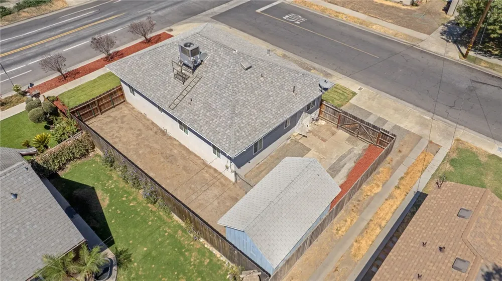 1229 Redington Hanford, CA 93230