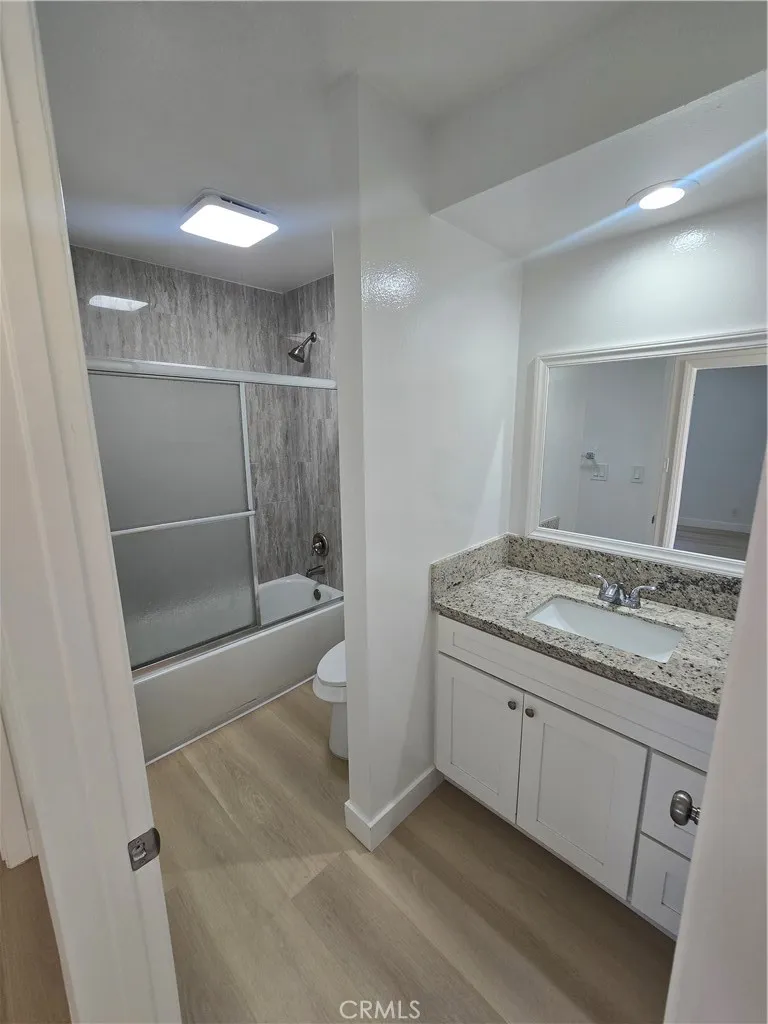 219 15th Street #7 Huntington Beach, CA 92648