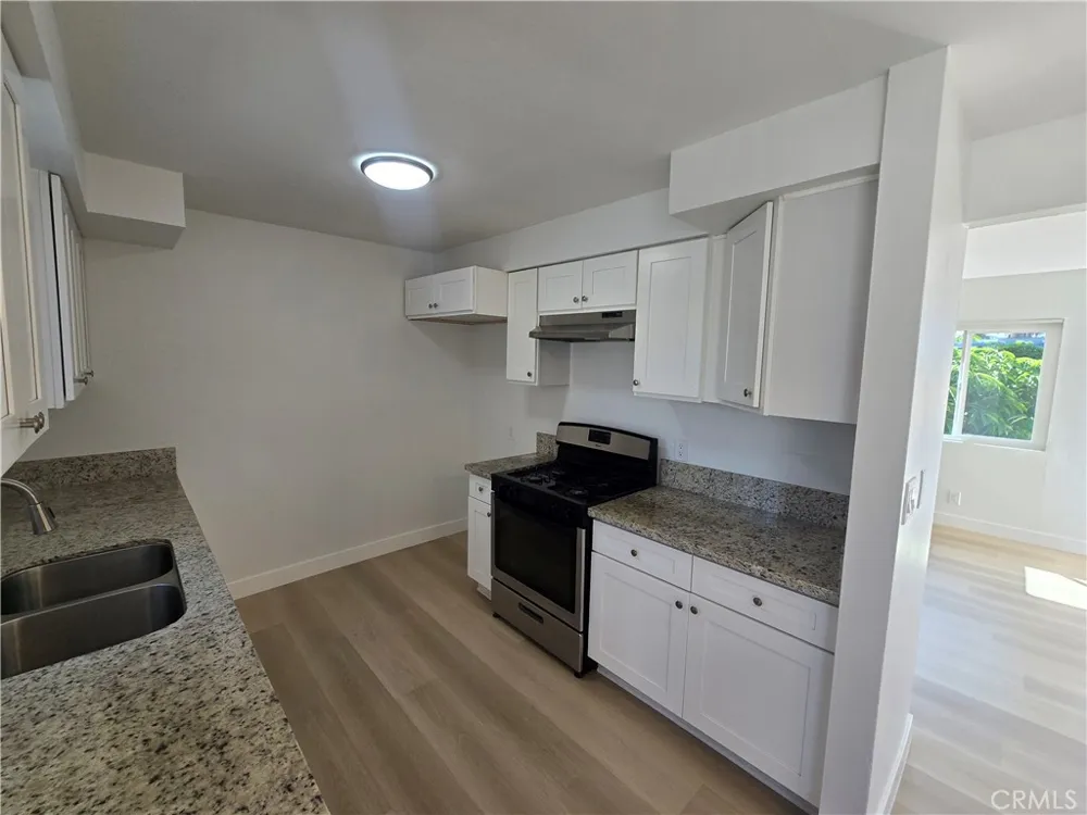 219 15th Street #7 Huntington Beach, CA 92648
