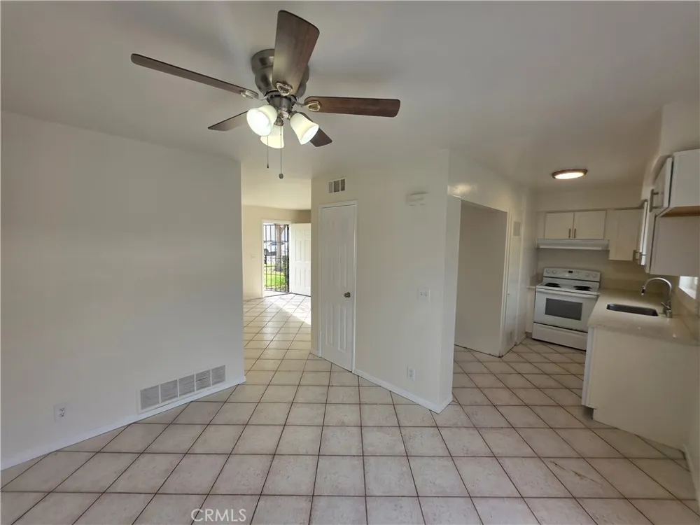 19905 Derbyshire Lane Huntington Beach, CA 92646